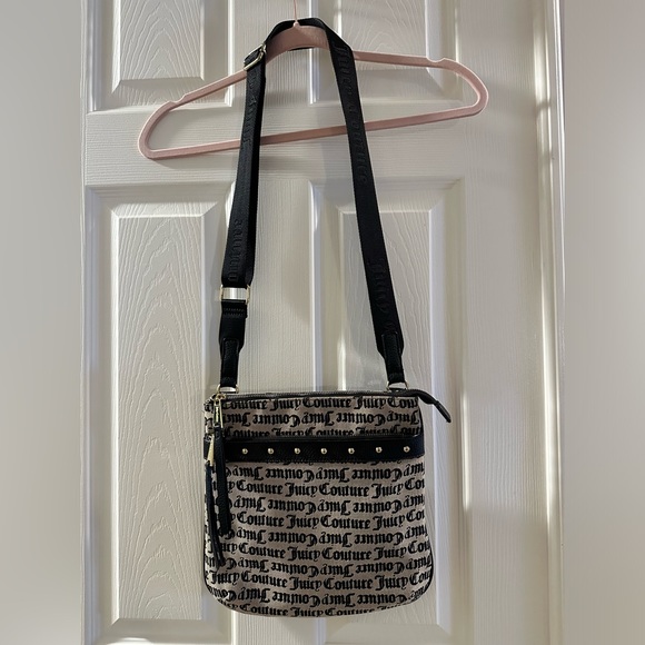 Juicy Couture shoulder bag in great shape. - Picture 2 of 6
